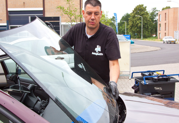 autoruit vervangen limburg