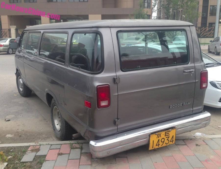 dodge ram van 1980