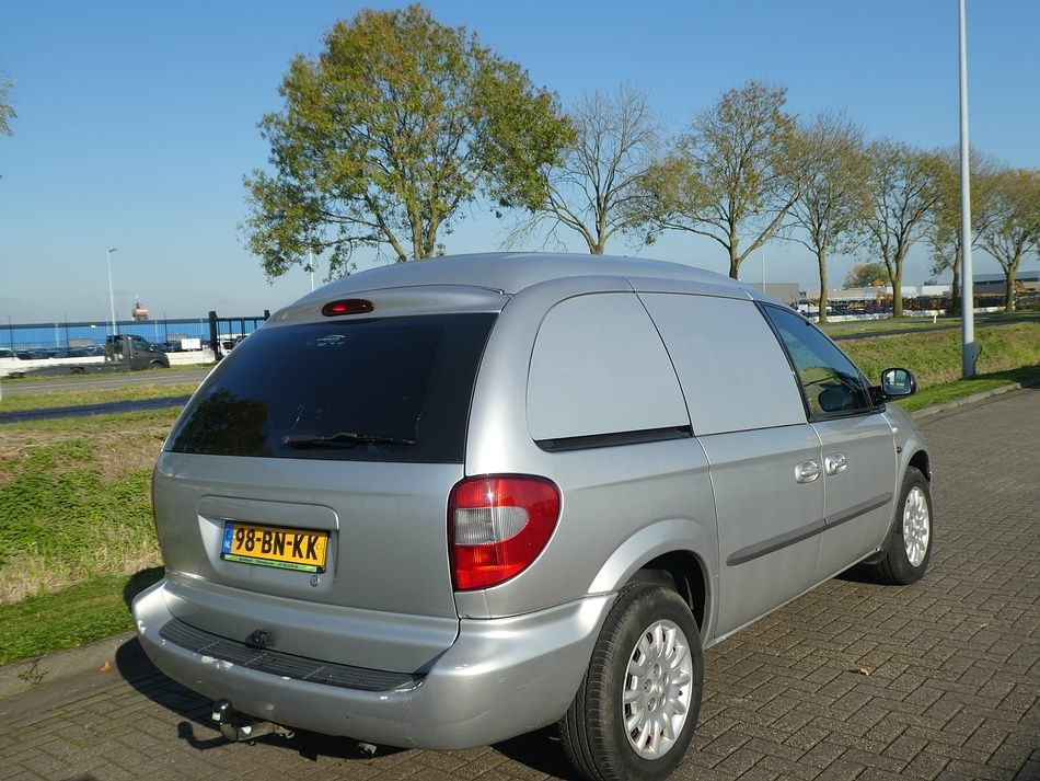 dodge ram van 2004