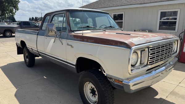dodge ram 1977